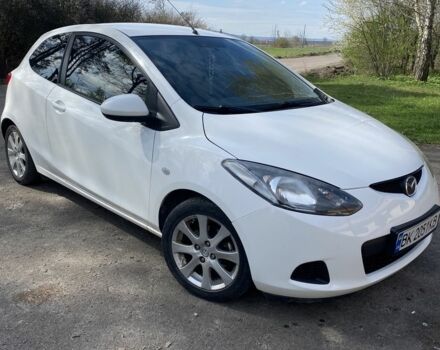 Білий Мазда 2, об'ємом двигуна 0 л та пробігом 1 тис. км за 4500 $, фото 5 на Automoto.ua