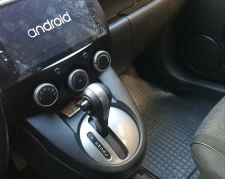 Белый Мазда 2, объемом двигателя 1.5 л и пробегом 111 тыс. км за 7500 $, фото 7 на Automoto.ua