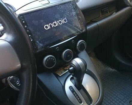 Белый Мазда 2, объемом двигателя 1.5 л и пробегом 111 тыс. км за 7500 $, фото 6 на Automoto.ua