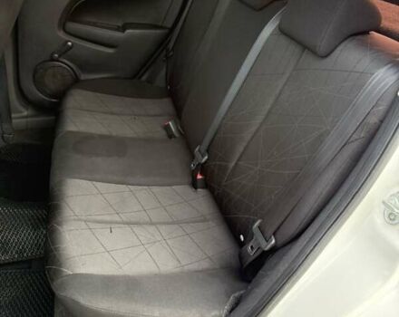 Білий Мазда 2, об'ємом двигуна 1.5 л та пробігом 135 тис. км за 7654 $, фото 14 на Automoto.ua