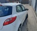 Белый Мазда 2, объемом двигателя 1.4 л и пробегом 121 тыс. км за 5500 $, фото 4 на Automoto.ua
