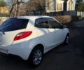 Белый Мазда 2, объемом двигателя 1.5 л и пробегом 164 тыс. км за 6400 $, фото 3 на Automoto.ua