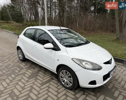 Білий Мазда 2, об'ємом двигуна 1.4 л та пробігом 221 тис. км за 5000 $, фото 3 на Automoto.ua