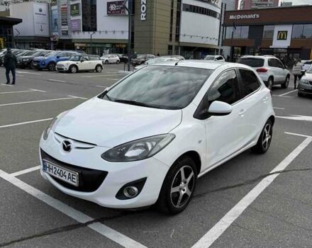 Білий Мазда 2, об'ємом двигуна 1.5 л та пробігом 135 тис. км за 7654 $, фото 3 на Automoto.ua