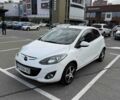 Білий Мазда 2, об'ємом двигуна 1.5 л та пробігом 135 тис. км за 7654 $, фото 3 на Automoto.ua