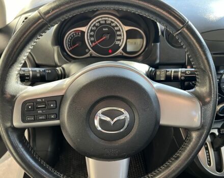 Білий Мазда 2, об'ємом двигуна 1.5 л та пробігом 139 тис. км за 5900 $, фото 10 на Automoto.ua