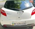 Белый Мазда 2, объемом двигателя 1.5 л и пробегом 73 тыс. км за 7500 $, фото 2 на Automoto.ua