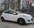Белый Мазда 2, объемом двигателя 1.5 л и пробегом 194 тыс. км за 8700 $, фото 4 на Automoto.ua