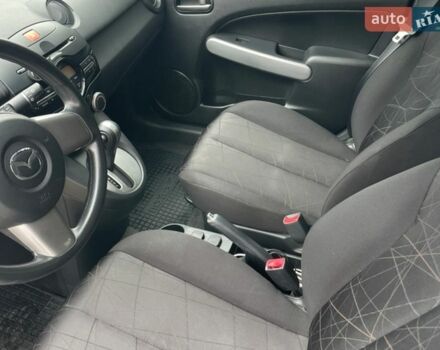 Белый Мазда 2, объемом двигателя 1.5 л и пробегом 74 тыс. км за 8150 $, фото 9 на Automoto.ua