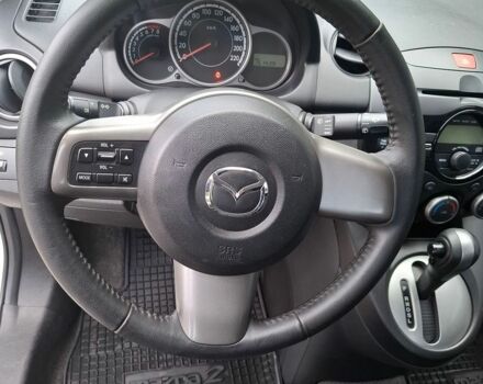Білий Мазда 2, об'ємом двигуна 1.5 л та пробігом 151 тис. км за 8700 $, фото 16 на Automoto.ua