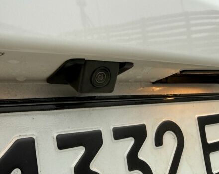 Белый Мазда 2, объемом двигателя 1.5 л и пробегом 75 тыс. км за 273 $, фото 7 на Automoto.ua