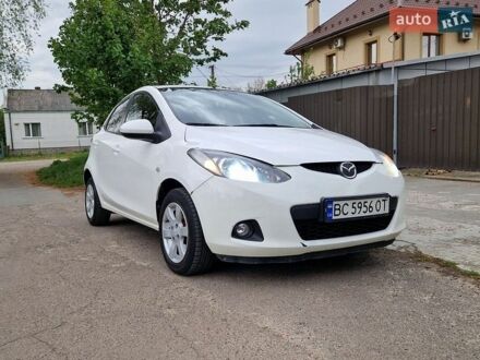 Білий Мазда 2, об'ємом двигуна 1.5 л та пробігом 125 тис. км за 5800 $, фото 1 на Automoto.ua