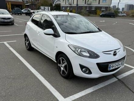 Мазда 2 2010 в Киеве на Automoto.ua Белый Мазда 2, объемом двигателя 1.5 л и пробегом 135 тыс. км за 7654 $, фото 1 на Automoto.ua
