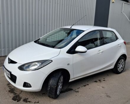 Білий Мазда 2, об'ємом двигуна 1.4 л та пробігом 121 тис. км за 5500 $, фото 1 на Automoto.ua