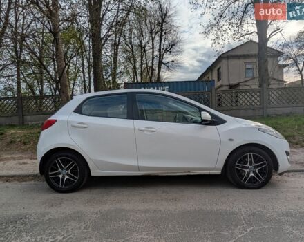 Білий Мазда 2, об'ємом двигуна 1.5 л та пробігом 194 тис. км за 8700 $, фото 1 на Automoto.ua