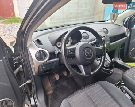 Мазда 2 2007 в Староконстантинов на Automoto.ua Черный Мазда 2, объемом двигателя 1.35 л и пробегом 160 тыс. км за 4800 $, фото 10 на Automoto.ua