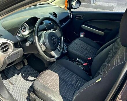 Коричневый Мазда 2, объемом двигателя 1.5 л и пробегом 141 тыс. км за 6600 $, фото 3 на Automoto.ua