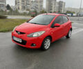 Красный Мазда 2, объемом двигателя 1.5 л и пробегом 165 тыс. км за 6650 $, фото 2 на Automoto.ua