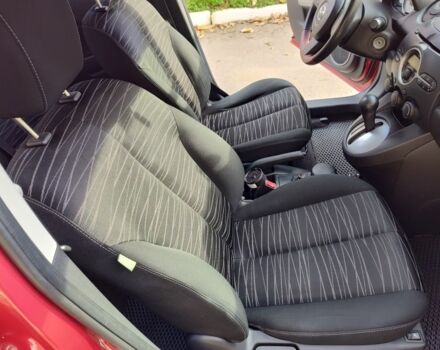 Красный Мазда 2, объемом двигателя 1.5 л и пробегом 138 тыс. км за 6500 $, фото 5 на Automoto.ua