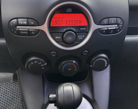 Червоний Мазда 2, об'ємом двигуна 1.5 л та пробігом 138 тис. км за 6800 $, фото 21 на Automoto.ua