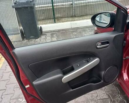 Мазда 2 2014 в Киеве на Automoto.ua Красный Мазда 2, объемом двигателя 1.5 л и пробегом 81 тыс. км за 9000 $, фото 5 на Automoto.ua