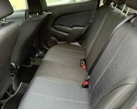 Красный Мазда 2, объемом двигателя 1.5 л и пробегом 62 тыс. км за 7000 $, фото 1 на Automoto.ua