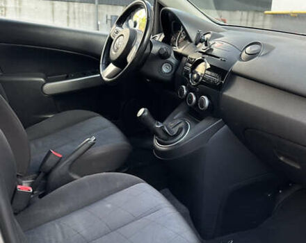 Мазда 2, объемом двигателя 1.35 л и пробегом 218 тыс. км за 5300 $, фото 7 на Automoto.ua