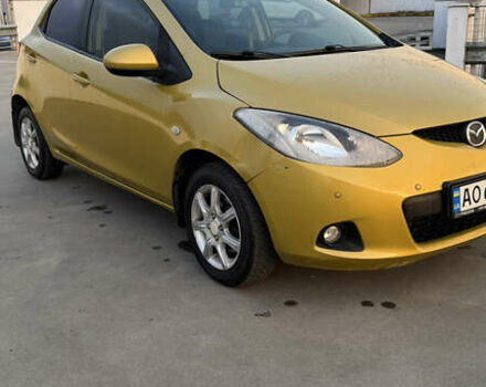 Желтый Мазда 2, объемом двигателя 1.5 л и пробегом 135 тыс. км за 8000 $, фото 5 на Automoto.ua