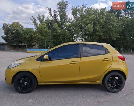Жовтий Мазда 2, об'ємом двигуна 1.5 л та пробігом 74 тис. км за 5600 $, фото 3 на Automoto.ua