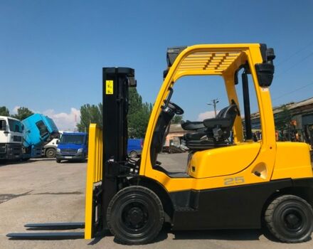Желтый Мазда 2, объемом двигателя 3 л и пробегом 1 тыс. км за 13259 $, фото 1 на Automoto.ua