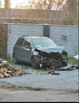 Сірий Мазда 2, об'ємом двигуна 1.2 л та пробігом 180 тис. км за 1100 $, фото 1 на Automoto.ua