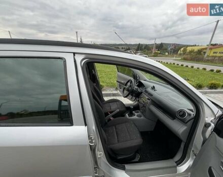 Серый Мазда 2, объемом двигателя 1.4 л и пробегом 322 тыс. км за 3700 $, фото 1 на Automoto.ua