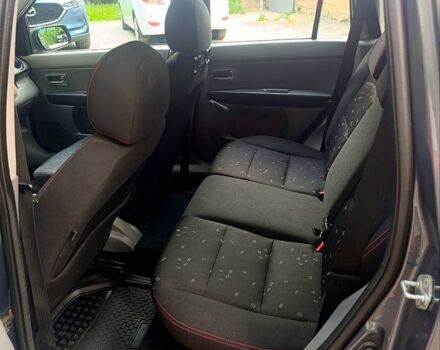 Сірий Мазда 2, об'ємом двигуна 1.4 л та пробігом 329 тис. км за 2700 $, фото 10 на Automoto.ua