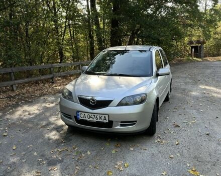 Серый Мазда 2, объемом двигателя 1.4 л и пробегом 228 тыс. км за 3800 $, фото 4 на Automoto.ua