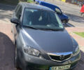 Серый Мазда 2, объемом двигателя 1.4 л и пробегом 180 тыс. км за 3900 $, фото 1 на Automoto.ua