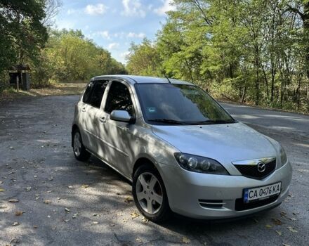 Серый Мазда 2, объемом двигателя 1.4 л и пробегом 228 тыс. км за 3800 $, фото 5 на Automoto.ua