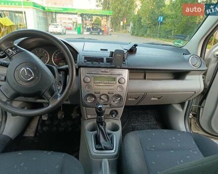 Сірий Мазда 2, об'ємом двигуна 1.2 л та пробігом 267 тис. км за 2500 $, фото 9 на Automoto.ua