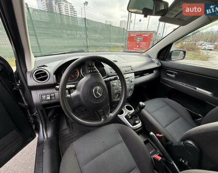 Серый Мазда 2, объемом двигателя 1.39 л и пробегом 177 тыс. км за 4700 $, фото 6 на Automoto.ua