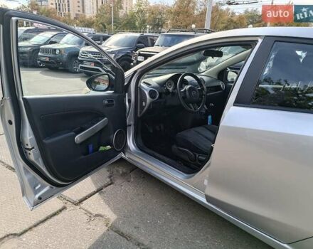 Серый Мазда 2, объемом двигателя 1.3 л и пробегом 168 тыс. км за 4990 $, фото 16 на Automoto.ua