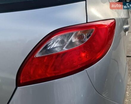 Серый Мазда 2, объемом двигателя 1.3 л и пробегом 168 тыс. км за 4990 $, фото 8 на Automoto.ua