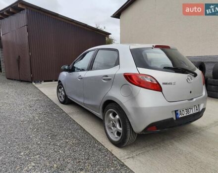 Серый Мазда 2, объемом двигателя 1.6 л и пробегом 267 тыс. км за 3800 $, фото 4 на Automoto.ua