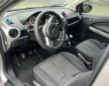 Серый Мазда 2, объемом двигателя 1.4 л и пробегом 249 тыс. км за 4700 $, фото 10 на Automoto.ua