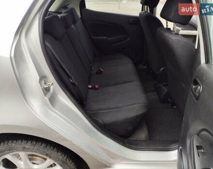 Сірий Мазда 2, об'ємом двигуна 1.4 л та пробігом 230 тис. км за 4800 $, фото 16 на Automoto.ua