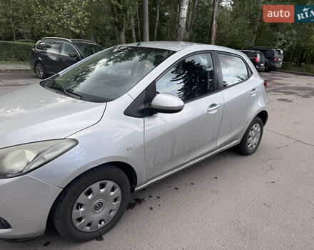 Серый Мазда 2, объемом двигателя 1.4 л и пробегом 230 тыс. км за 4350 $, фото 4 на Automoto.ua