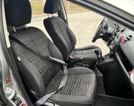 Серый Мазда 2, объемом двигателя 1.4 л и пробегом 249 тыс. км за 4700 $, фото 16 на Automoto.ua