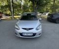Серый Мазда 2, объемом двигателя 1.5 л и пробегом 179 тыс. км за 4800 $, фото 1 на Automoto.ua