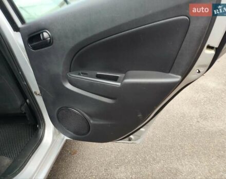 Серый Мазда 2, объемом двигателя 1.4 л и пробегом 230 тыс. км за 4800 $, фото 23 на Automoto.ua