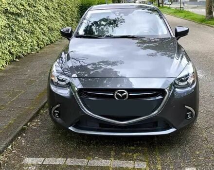 Серый Мазда 2, объемом двигателя 1.5 л и пробегом 44 тыс. км за 6000 $, фото 1 на Automoto.ua