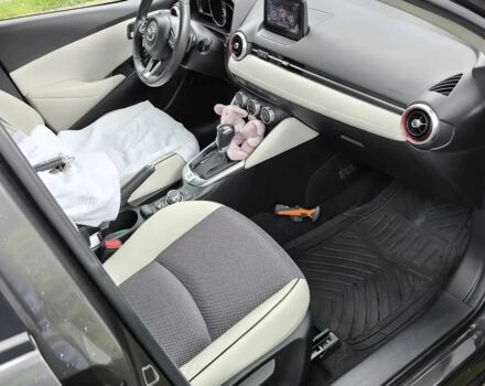 Серый Мазда 2, объемом двигателя 1.5 л и пробегом 44 тыс. км за 6000 $, фото 4 на Automoto.ua