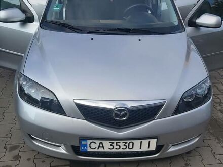 Мазда 2 2005 у Умани на Automoto.ua Сірий Мазда 2, об'ємом двигуна 1.4 л та пробігом 208 тис. км за 4500 $, фото 1 на Automoto.ua